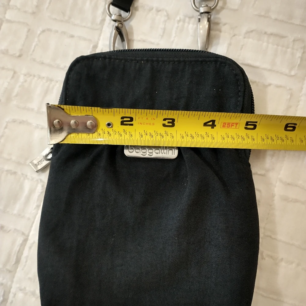 Baggallini Black Take Two Bryant Crossbody with Adjustable Strap, RFID-protected